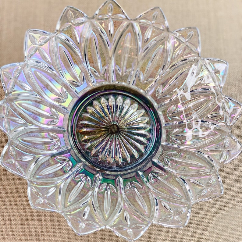 Vintage Iridescent Carnival Glass Bowl Petal Pattern w Metal Base