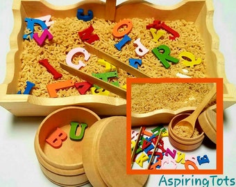 Alphabet Soup Sensory Bin w / Rainbow Letters Activité d'apprentissage préscolaire / Kinder pour l'alphabétisation et la motricité fine