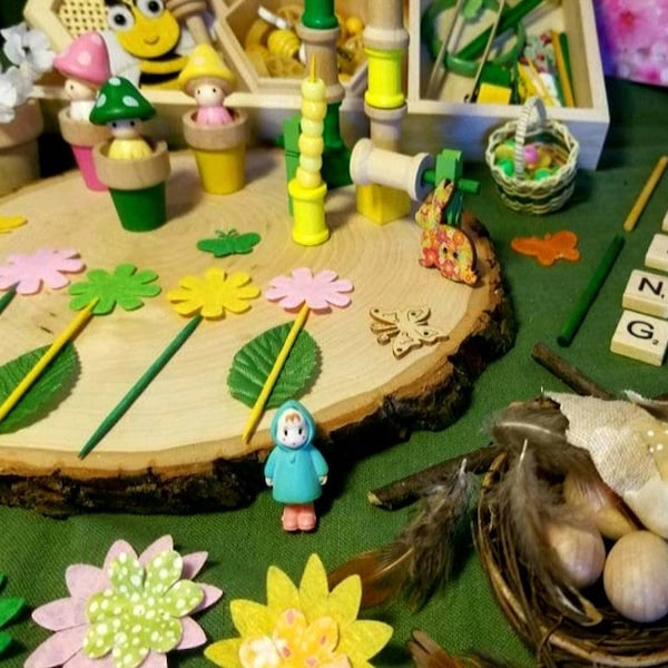 Spring Loose Parts Play Set: Montessori Seasonal Learning Activity, Sensory Bin with Wooden Tray