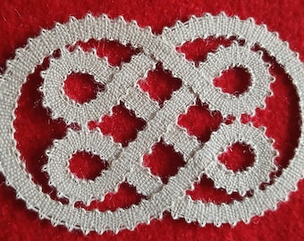 DOUBLE 8 BobbinLace pattern