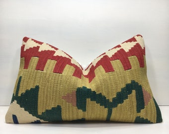 kilim pillow,vintage,turkish kilim pillow,cushion,handwoven pillow,throw pillow,accent pillow,12x20,home living,home decor,decorative pillow