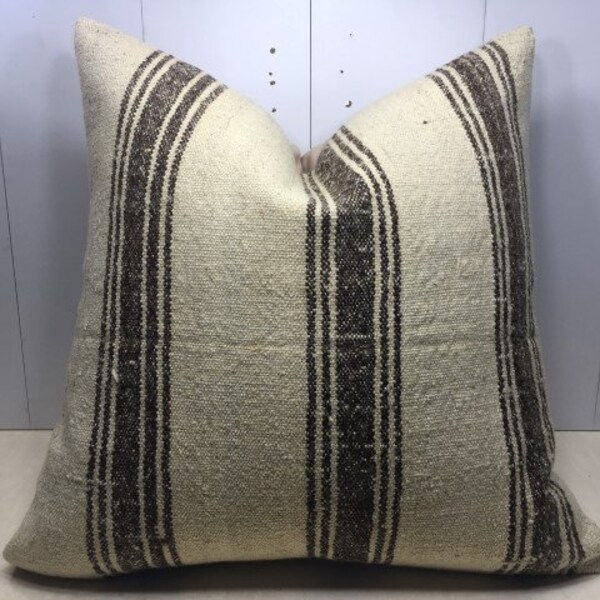 kilim pillow,vintage,24x24,decorative pillow,turkish kilim pillow,cushion,handwoven pillow,throw pillow,accent pillow,home living,home decor