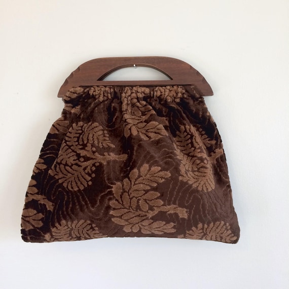 Wood Handled Textured Bag