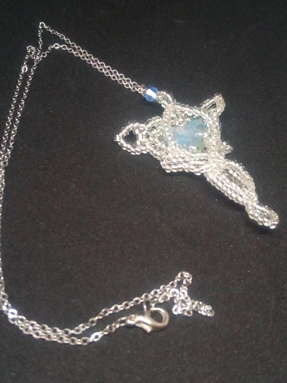 The Light of the Evenstar- LotR,handmade jewelry,beaded pendant,crystal pendant,fantasy pendant ,evenstar, LotR jewelry,