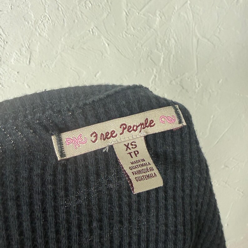 Vintage Y2K Free people Women Shirt Thermal Waffle Knit Cotton off shoulder II11 Bild 6