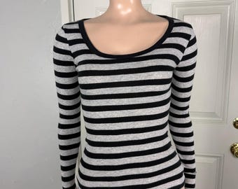 Vintage y2K Forever 21 Women's Baby Tee Top Shirt Small Stripe Scoop neck BB17