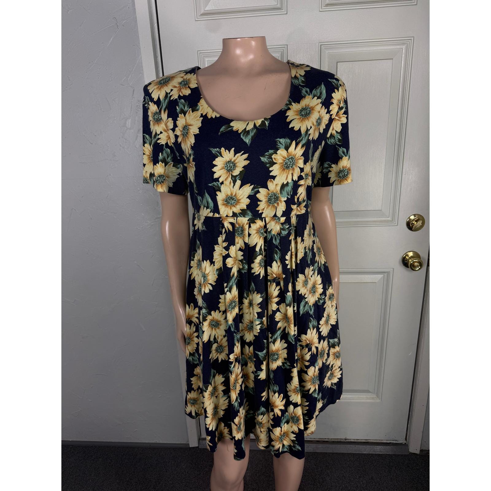 Sunflower 90s Dress
