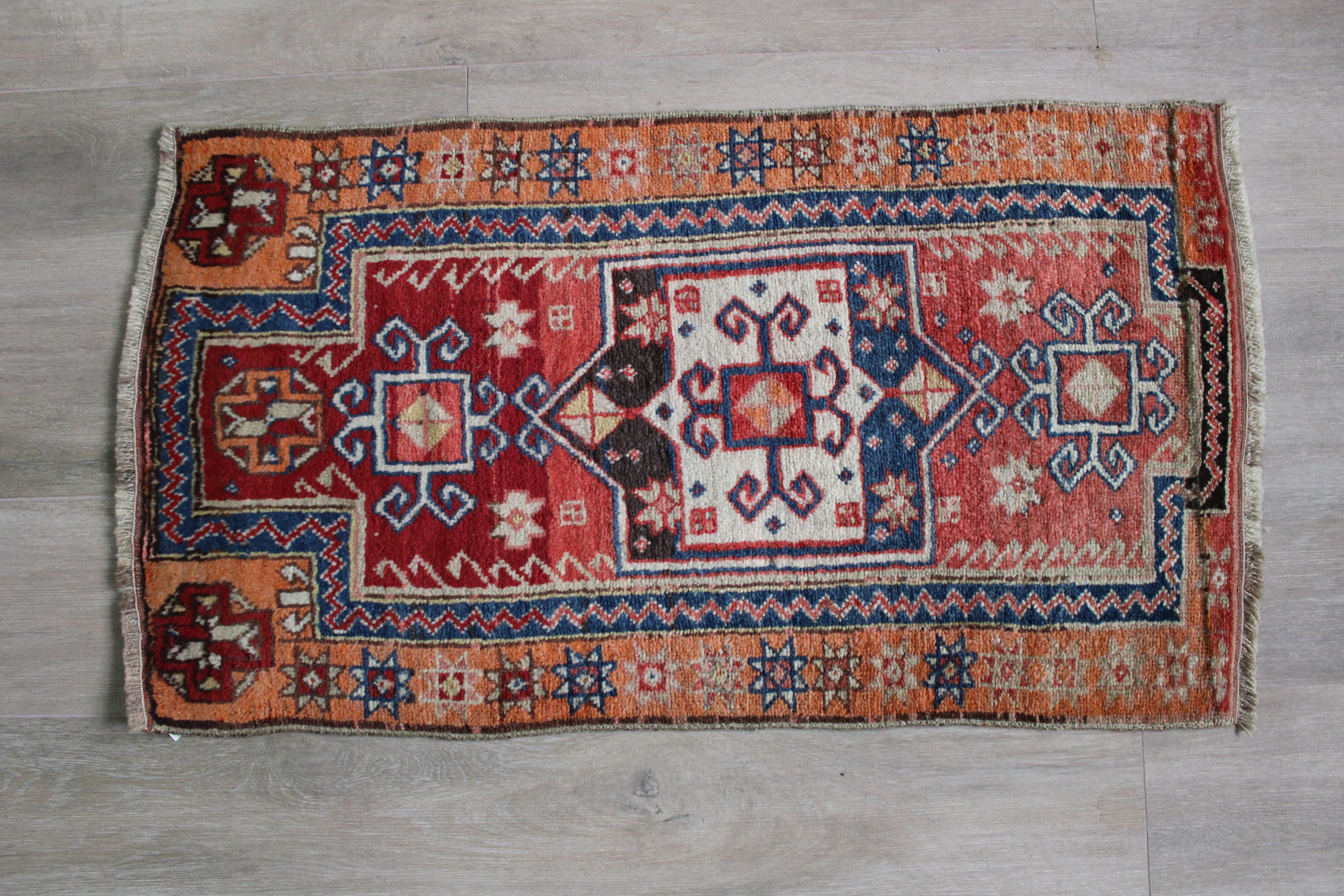 Antique Sivas Rug - Etsy Singapore Antique Sivas Rug - Etsy Singapore