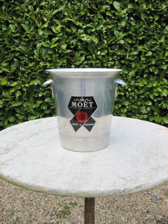 Un Seau à Glace Champagne en Aluminium Français Moet & Chandon Champagne