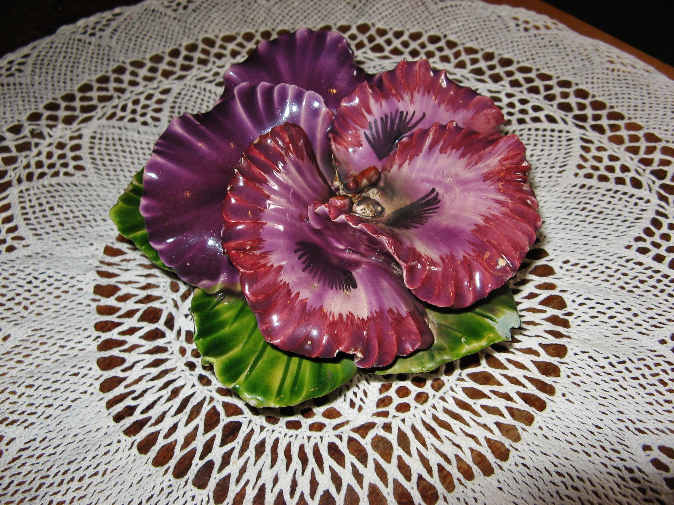 Antique Français Majolica/Porcelaine/Céramique Pierre Tombale Faite à La Main Ornement de Fleur ~ Dé