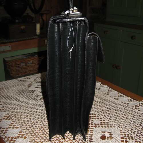 A Very Good Vintage French Black Leather Briefcase/ Messenger Bag/ shops Laptop Bag ~ 