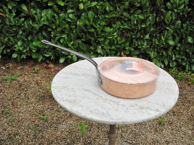 Une Poêle Français Cuivre Non Utilisée/Poêle à Frire et Couvercle 2 mm d'épaisseur Boîte Doublée Poi