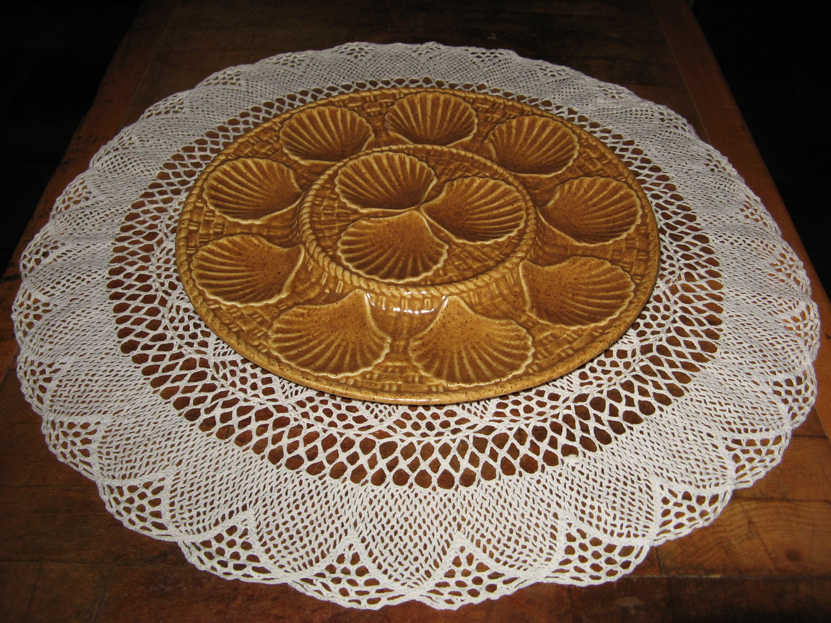 Beau Millésime Français Grand Longchamp Oyster Serving Platter ~ 12 de Service Majolica/Barbotine Mi