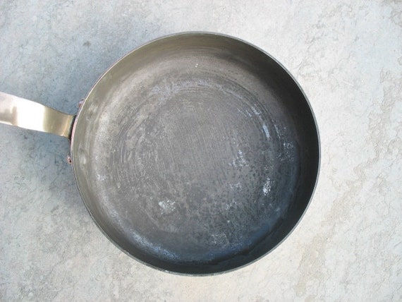 A Nice Vintage French Small Copper Saute Pan / Frying Pan Tin