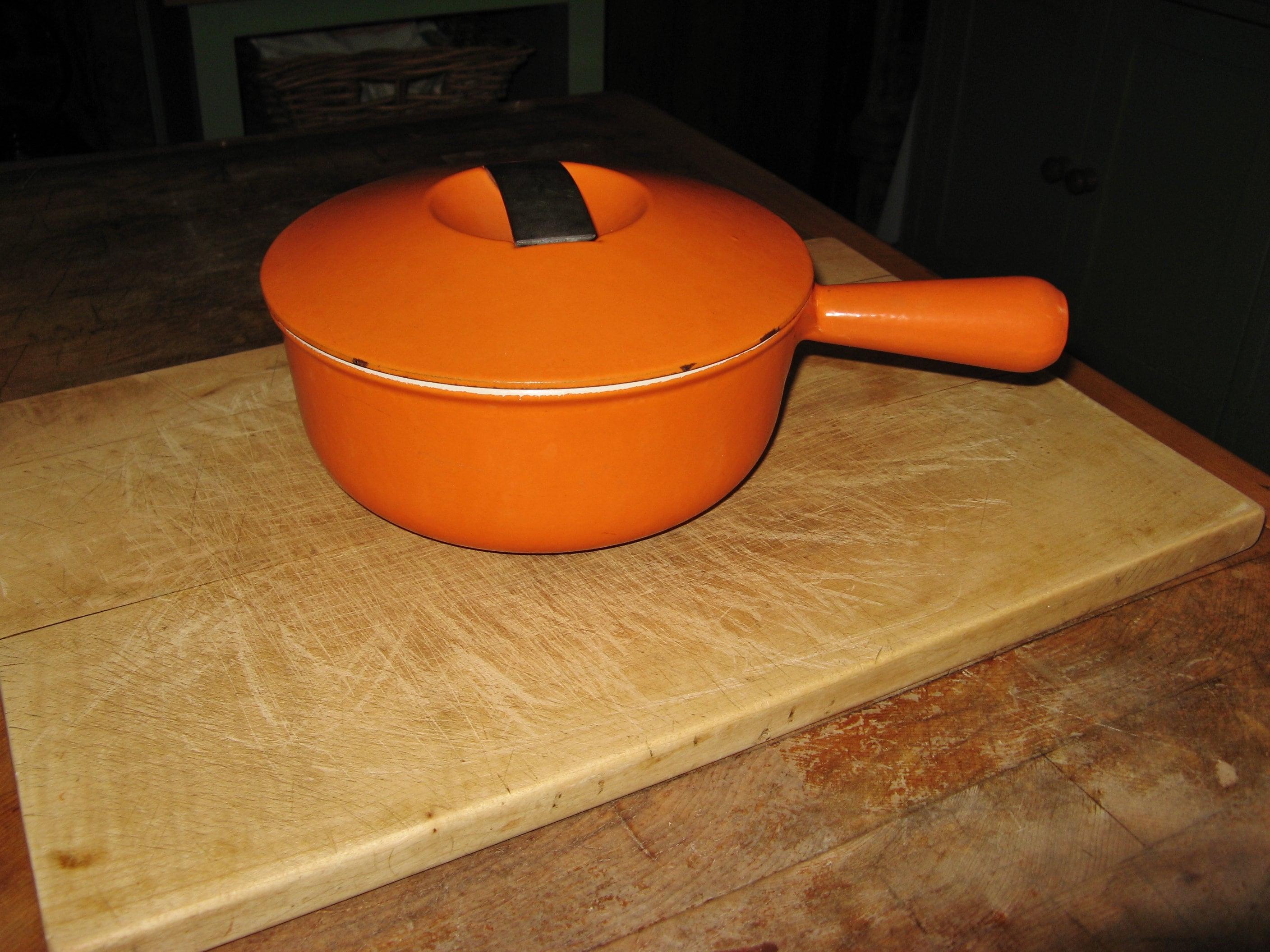 Poelon Fondue Cast Iron Le Creuset Orange France / Kitchen Decoration /  Tableware / MADE IN FRANCE / Orange Enamelled Poelon and 70'S Lid 