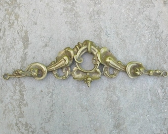 A Very Good  Vintage French Brass  Furniture Mount / Decoration /  Fronton / Pediment