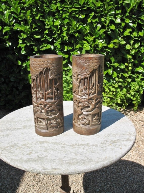 Une Très Belle Paire Vintage de Pots Peinture en Bambou Chinois Sculptés à La Main/Vases