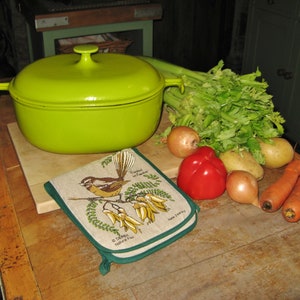 Vintage French &quot;Le Creuset&quot;  Enzo Mari La Mama Range Large Oval Cast Iron Dutch  Oven / Casserole Dish With Lid In Lime Green ~ 1970,s