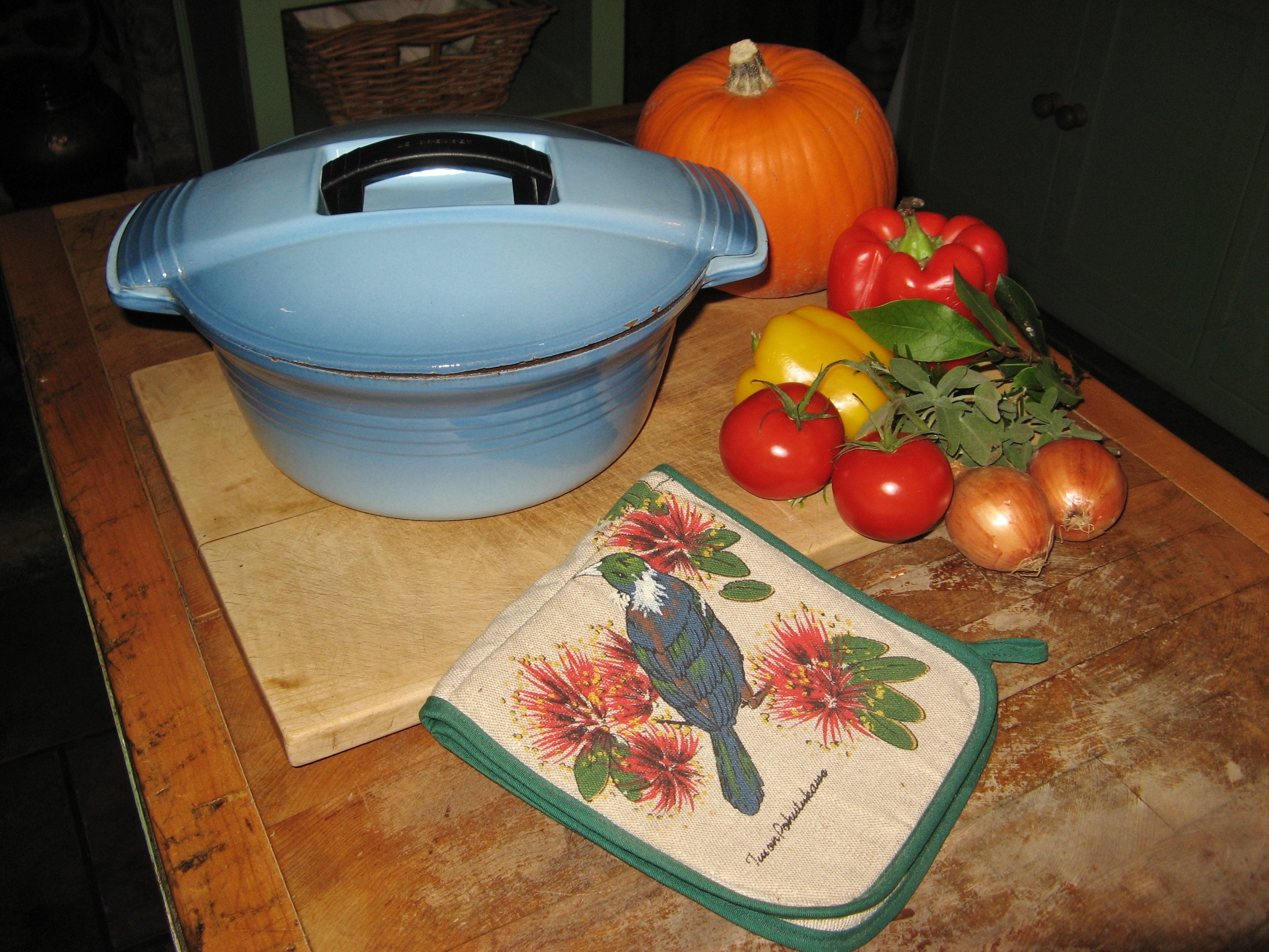 A Large Vintage French Le Creuset Futura 26 Cm Round Cast Iron