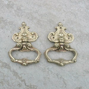 A Very Good Unusual Pair of Ornate French Ormolu  Brass Drawer Handles, Door , Cupboard Pulls Handles