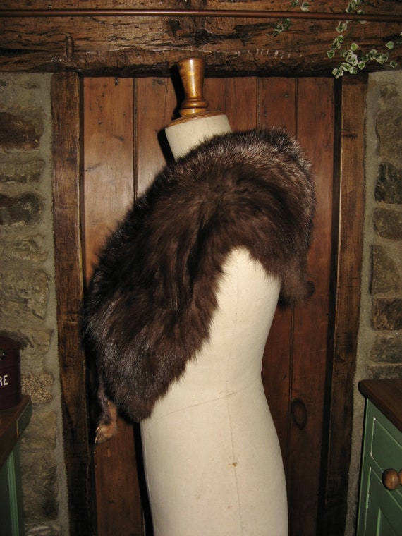 A Beautiful Vintage French Silver Fox Fur Shoulde… - image 3