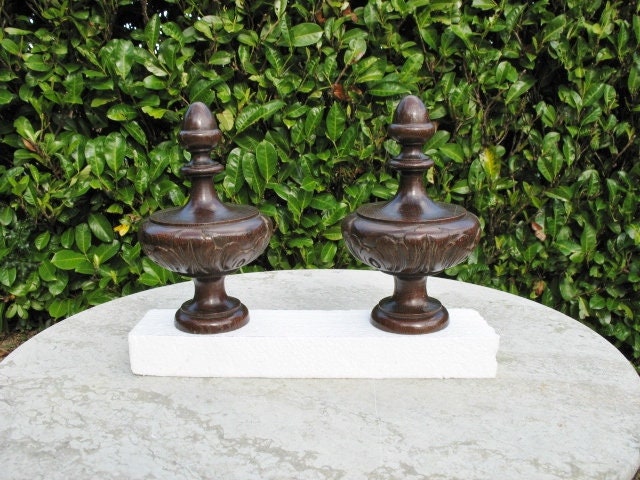 A Vintage Pair Of Very Large French Finials Newel Post / Stair Banister Knobs / Bed Knobs Or Curtain pole Ends