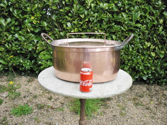 Un Très Rare Grand Millésime Français Oval Copper Fait -Tous/Casserole Pot & Lid Tin Lined With Iron