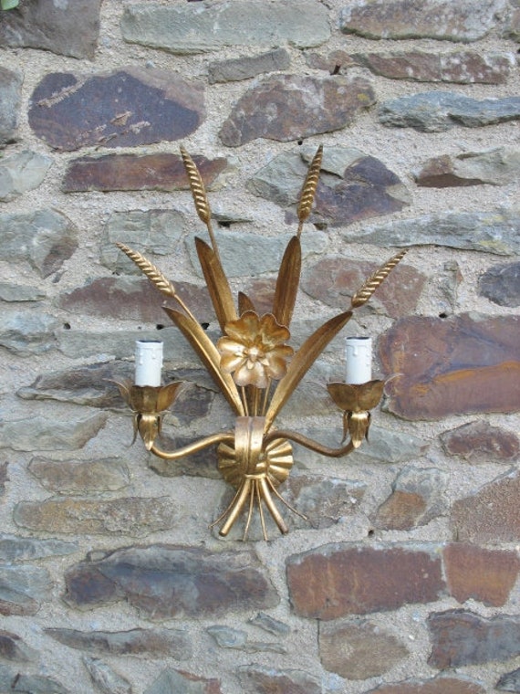 Un Millésime Très Agréable Français Gilded Toleware Ear Of Corn Wall Light/Sconce