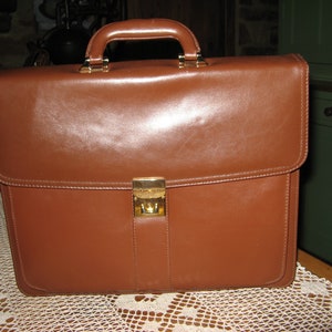 Une fabuleuse mallette vintage en cuir marron français / sac messager / sac pour ordinateur portable