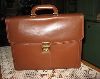 A Fabulous Vintage French Brown Leather Briefcase/ Messenger Bag/ Laptop Bag