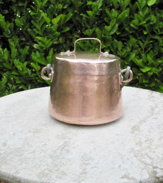 A Very Good Small Vintage Français Handmade Copper Couldron/Cooking Pot Late 1800S Tin Lined Iron Sw