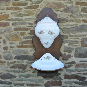 A Nice Vintage French   White  Enamel Water Fountain / Lavabo , Decorated With Flowers A Great Kitchen / Bathroom Decor Or Garden Planter
