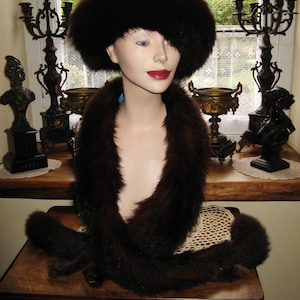 A Beautiful Vintage French Double Mink Fur Stole/Wrap/Scarf/Boa ~ 2  Whole Body  Pelts With One Face 4 Legs and 2 Tails ~ 1920&#39;s  - 1930&#39;s
