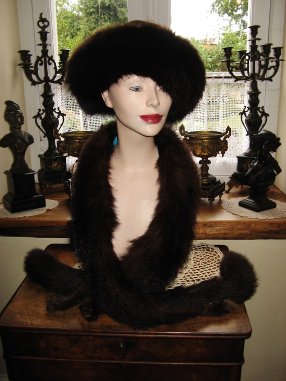 Vintage Mink shawl with matching hat Vintage Freiman New York Honey Blonde Pill Box Mink Hat and  main image 4