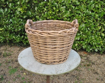 Woodluv 100% Organic Full Wicker Handmade Two Tone Willow Oval Log Basket with Rustic Jute Liner Heavy Duty 51cm Diameter 