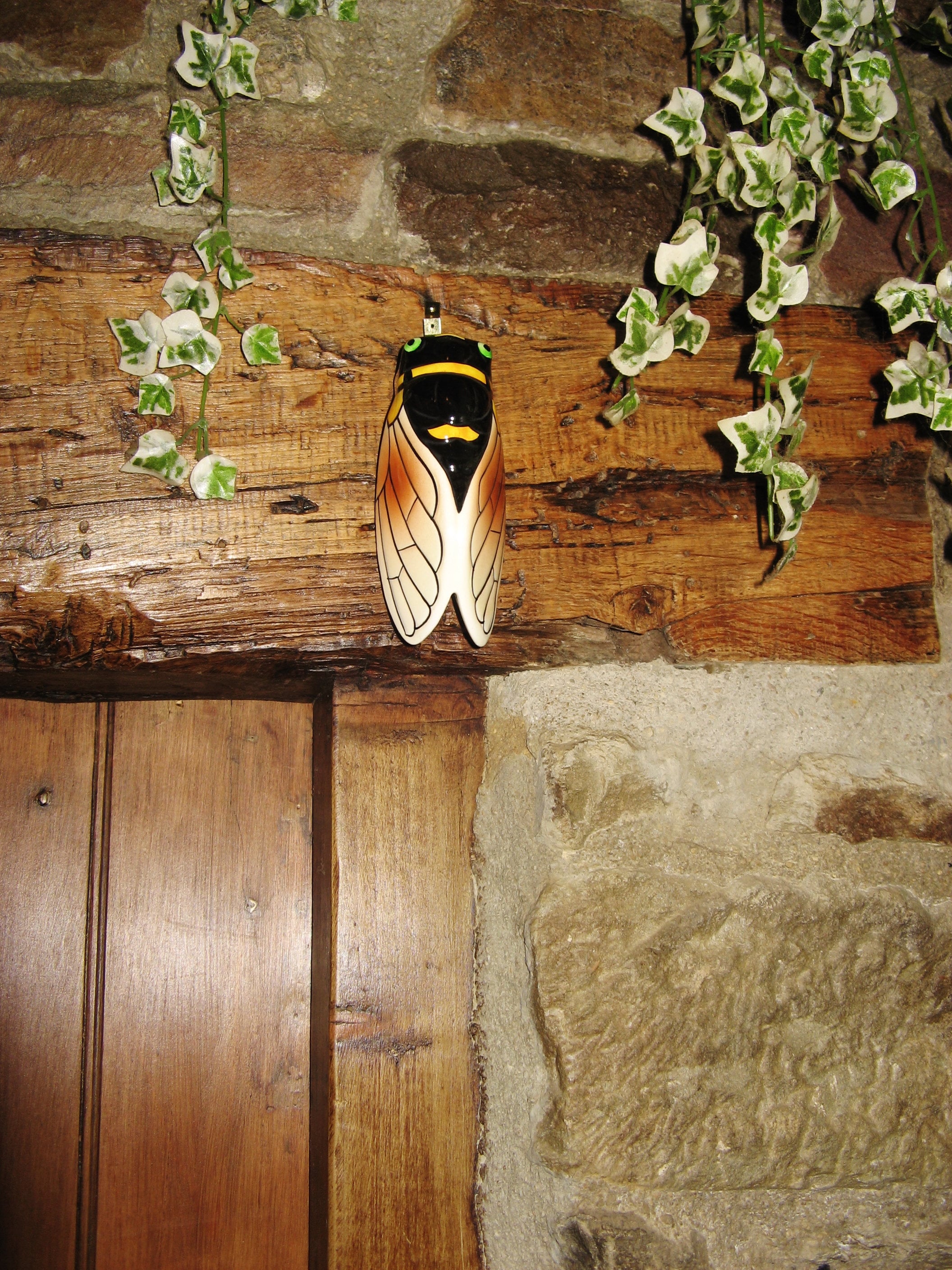 A Medium Size Vintage Français Hand Decorated Majolica Cigale/Cicada Wall Pocket - Vallauris Creatio