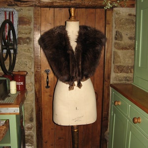 Ein wunderschöner Vintage französischer Silberfuchs Pelz Schulter Cape/Stola/Wrap/Schal/Boa ~ Echter Fuchspelz ~ 1940er Jahre
