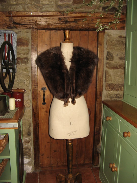 A Beautiful Vintage French Silver Fox Fur Shoulde… - image 1