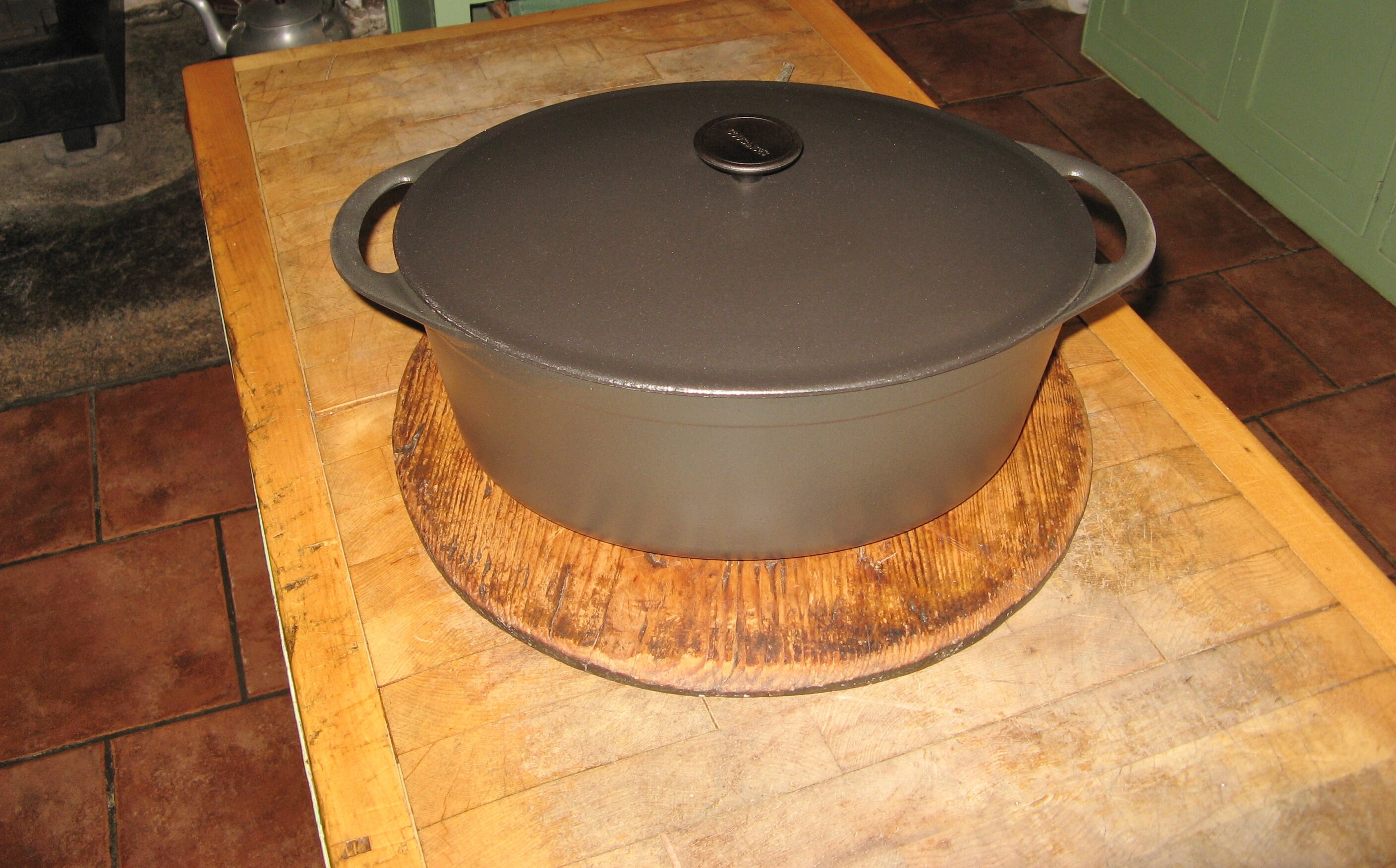 COUSANCES フォンデュコンロ Vintage Unused Very Large Cousances / Le Creuset Oval Matt Black