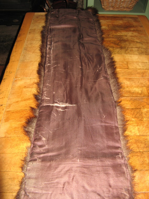 A Beautiful Vintage French  Very Long Mink Fur St… - image 3