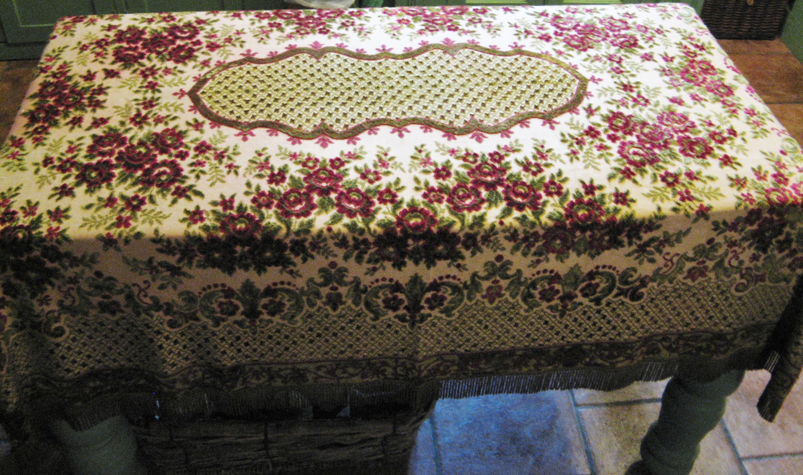 Belle Couverture de Table Velours Français Cru Chenille/Jeter