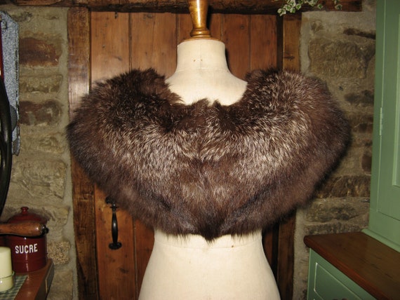 A Beautiful Vintage French Silver Fox Fur Shoulde… - image 6