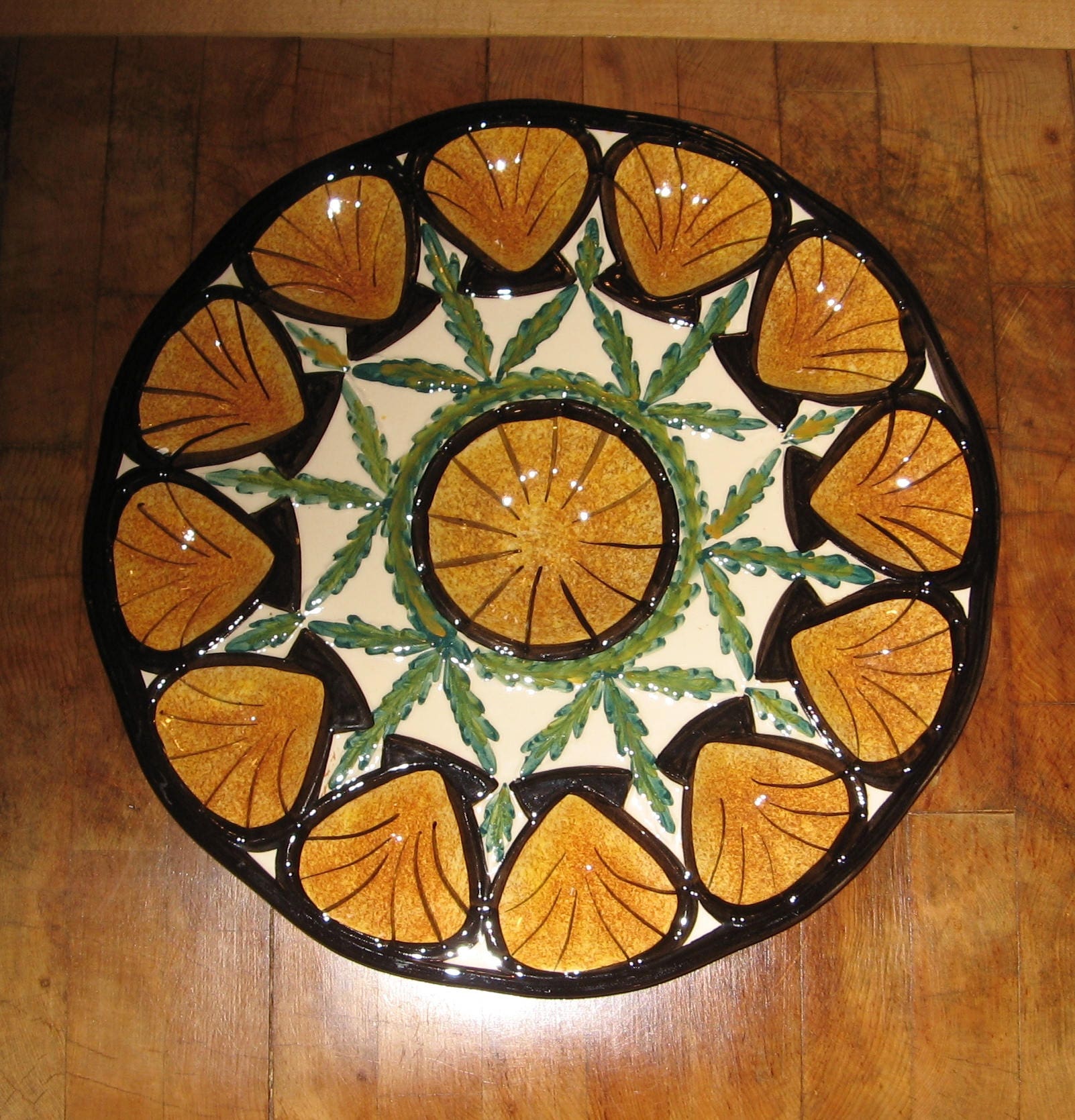 Un Beau Millésime Français Grande Assiette de Service d'huîtres Peintes à La Main ~st Jean de Bretag