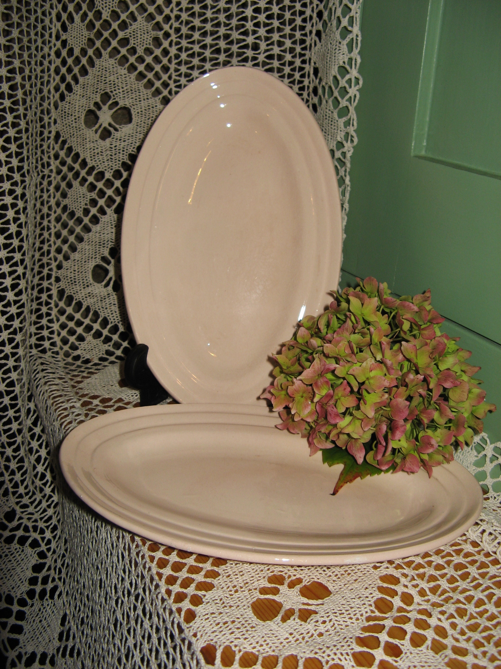 2 X Belle Français Vintage Art Déco Porcelain Blush Pink Oval Side Plates - Ceranord St Armand Année