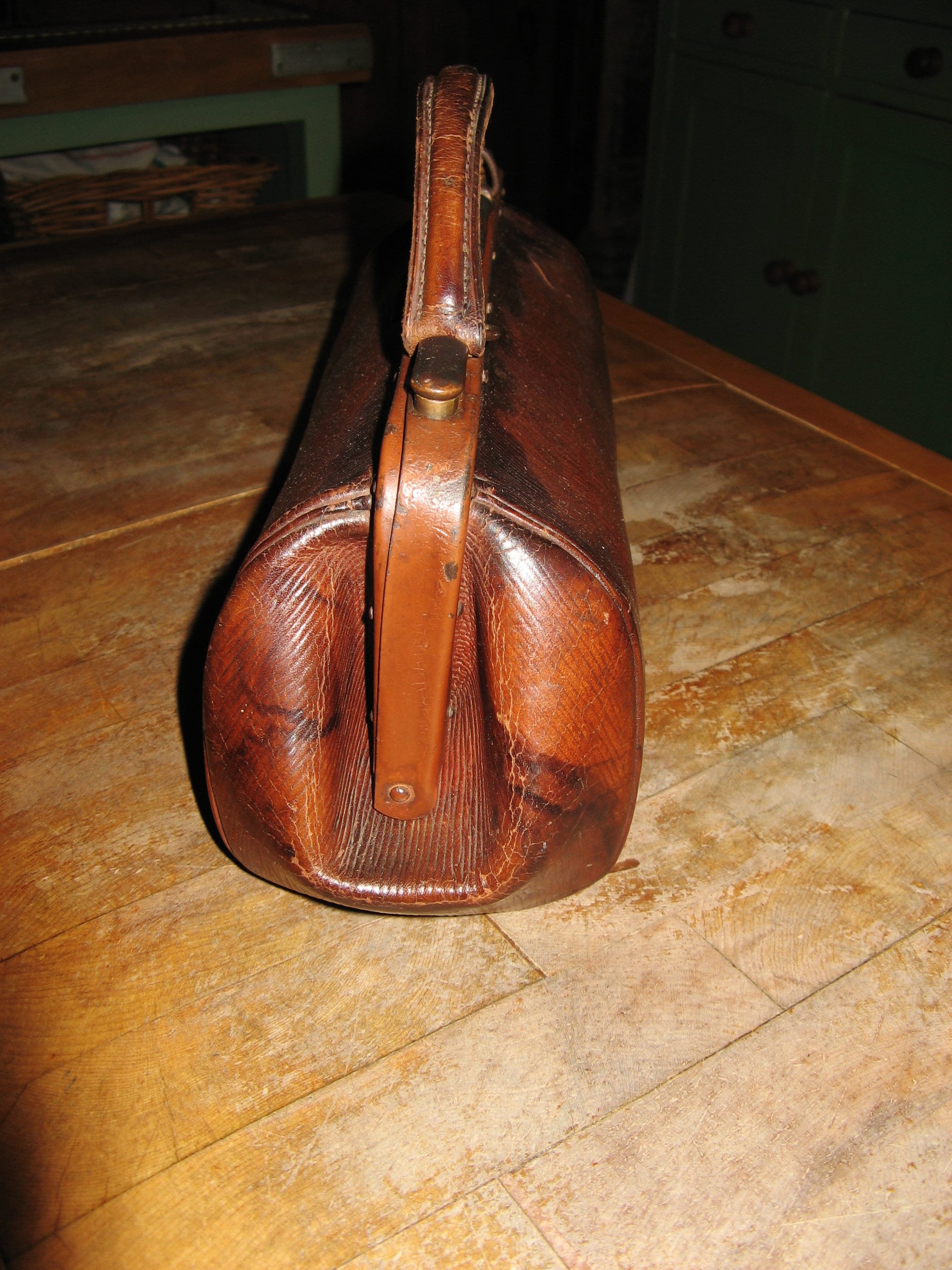 Antique Small Gladstone Bag Croc Leather, 1890s