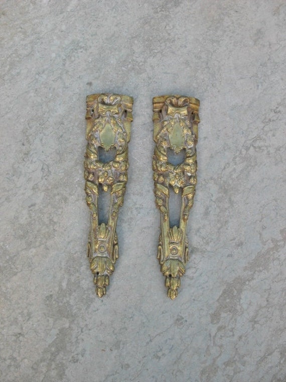 Une Bonne Paire de Vintage Français Bronze Ormolu Meubles Garniture Monte Décorations