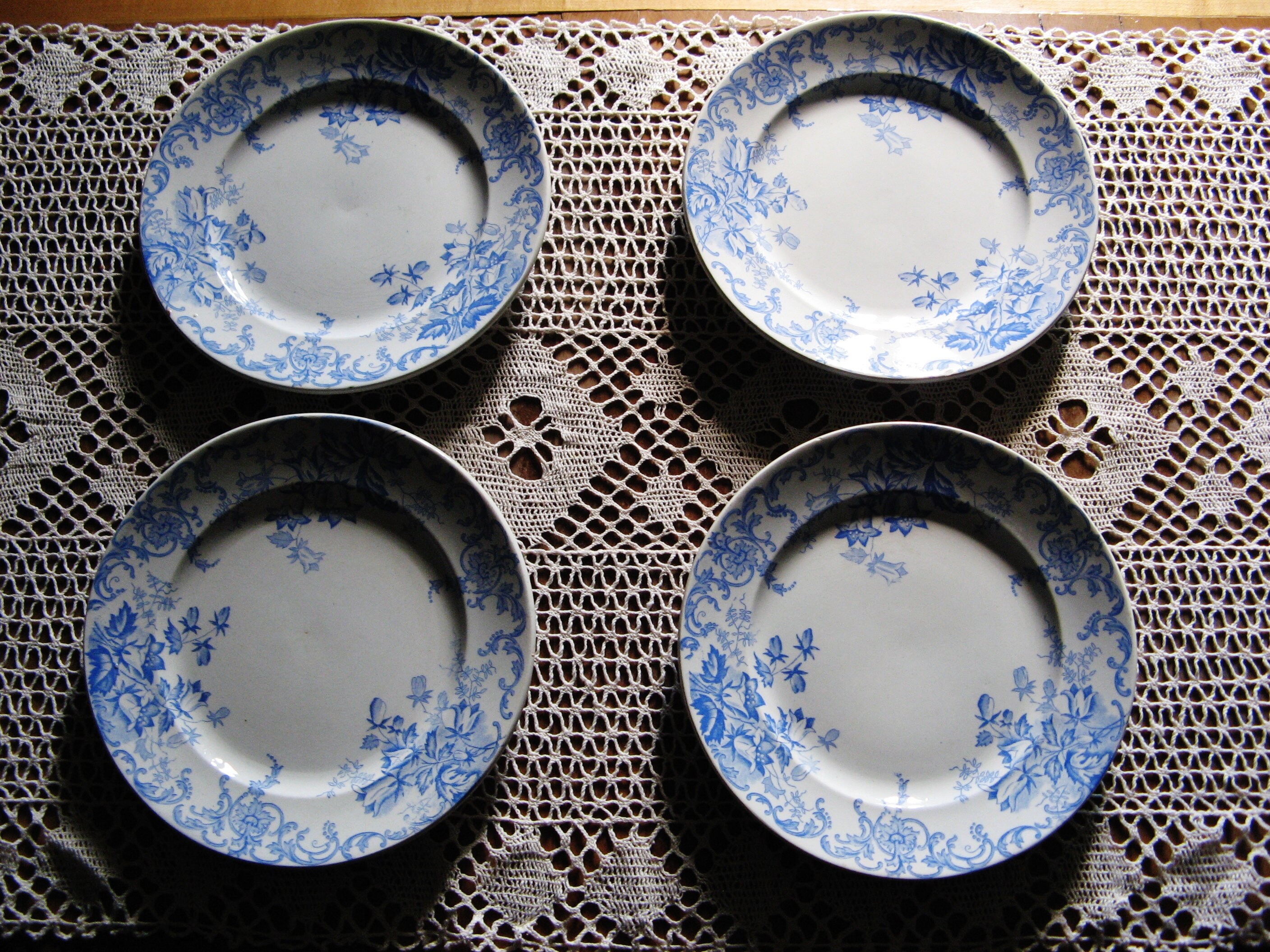 4 X Belles Assiettes de Français Vintage ~ St Armand et Hamage Nord Motif Rare Campanule Années 1900