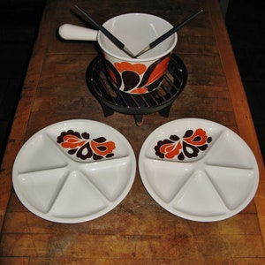 Vintage French &quot;Le Creuset&quot; Enameled Cast Iron Fondue Set ~ &quot; Peacock Design&quot; ~ Made In France