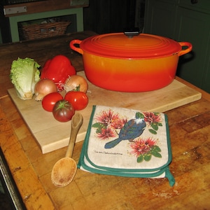 A Rare Vintage Le Creuset Oval Casserole / Dutch Oven / Size D /  Flame Color~ Ribbed Bottom ~Square Knob ~~ 1950,s