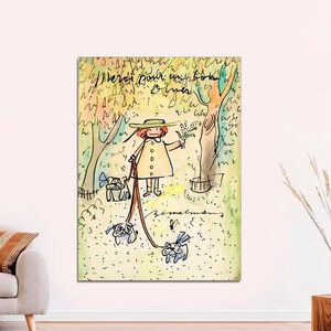 K&ouml;nnte beinhalten: Eine Aquarellillustration eines M&auml;dchens in einem gelben Mantel und einem Strohhut, das drei Hunde ausf&uuml;hrt. Das M&auml;dchen h&auml;lt einen Blumenstrau&szlig; und der Text "Here's pour un bon Dimanche" steht in der oberen linken Ecke des Bildes.